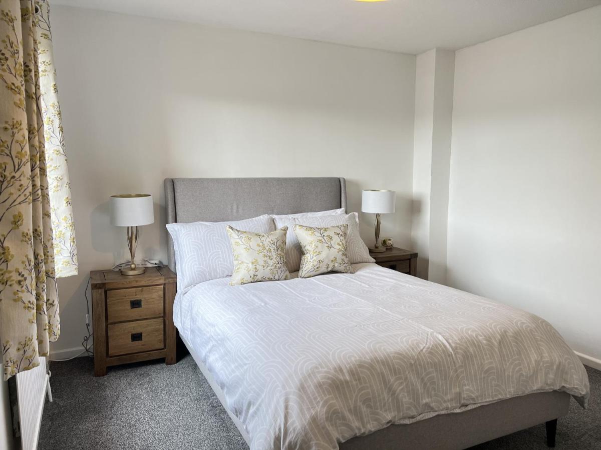 Modern 2 Bed Townhouse Just Outside City Walls With Free Private Parking York Kültér fotó