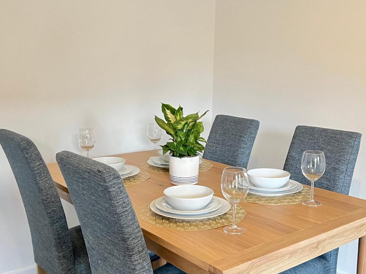 Modern 2 Bed Townhouse Just Outside City Walls With Free Private Parking York Kültér fotó