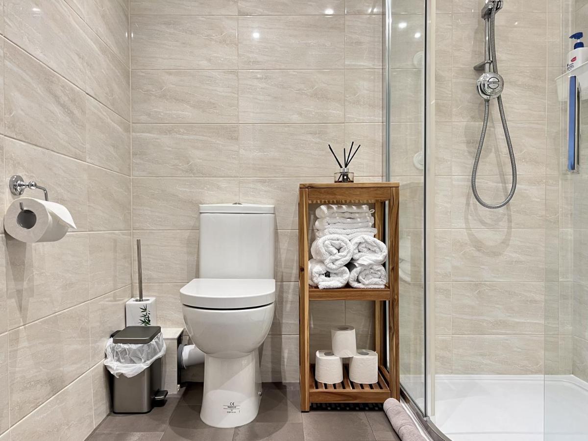 Modern 2 Bed Townhouse Just Outside City Walls With Free Private Parking York Kültér fotó